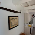 La Casa Del Bottaio, Charming Flat Just 500 M From S Centre Lucca